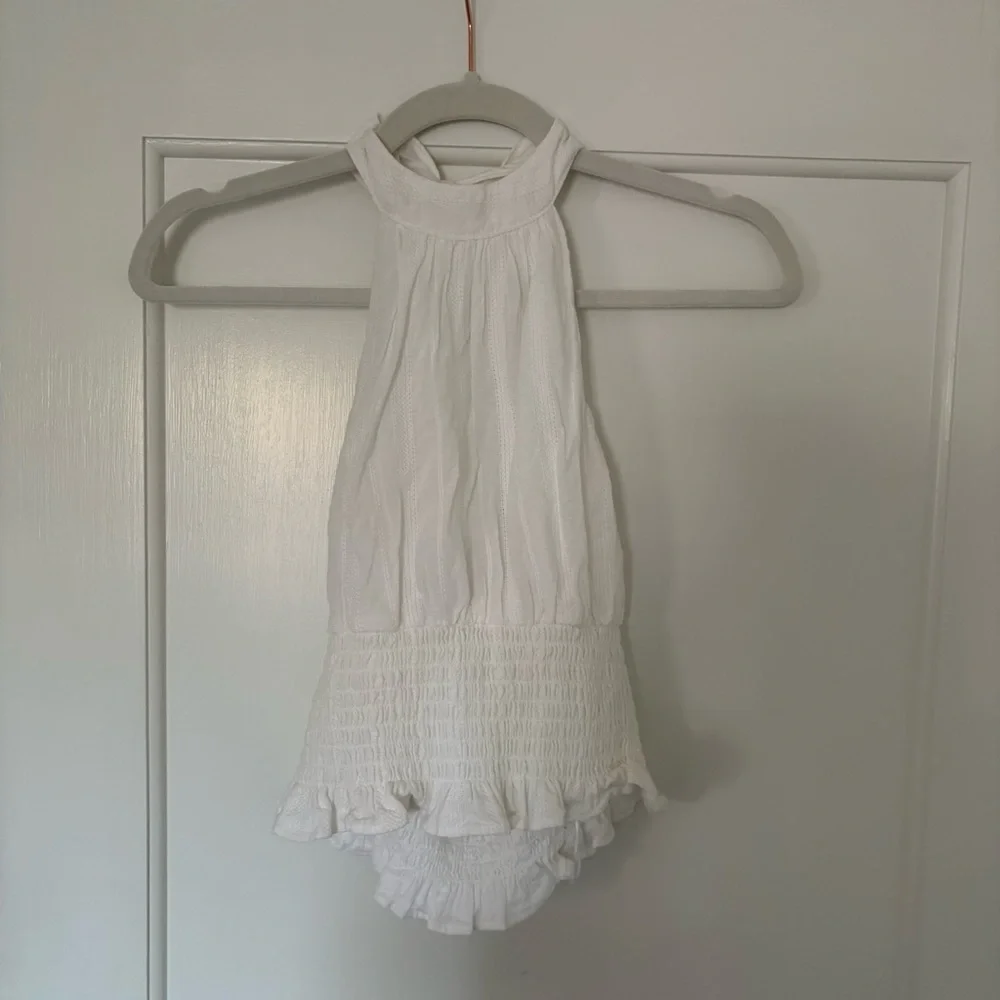 Abercrombie White Smocked Halter Crop Top in White - Picture 2 of 4